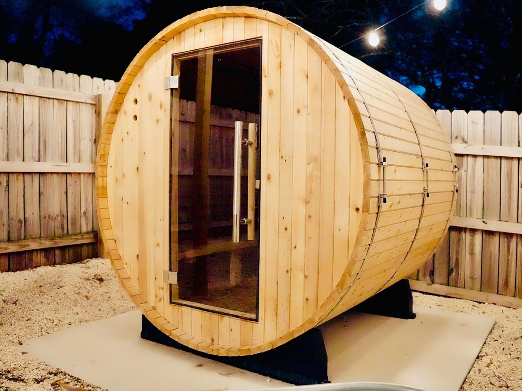 샬럿 Venetian Beds, Outdoor Barrel Sauna, Hot Tub, Cold Plunge 아파트 외부 사진